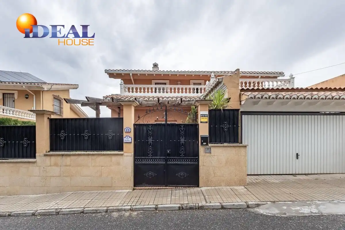 Detached house with terrace for sale in Calle Calle Sauce, imagen 53