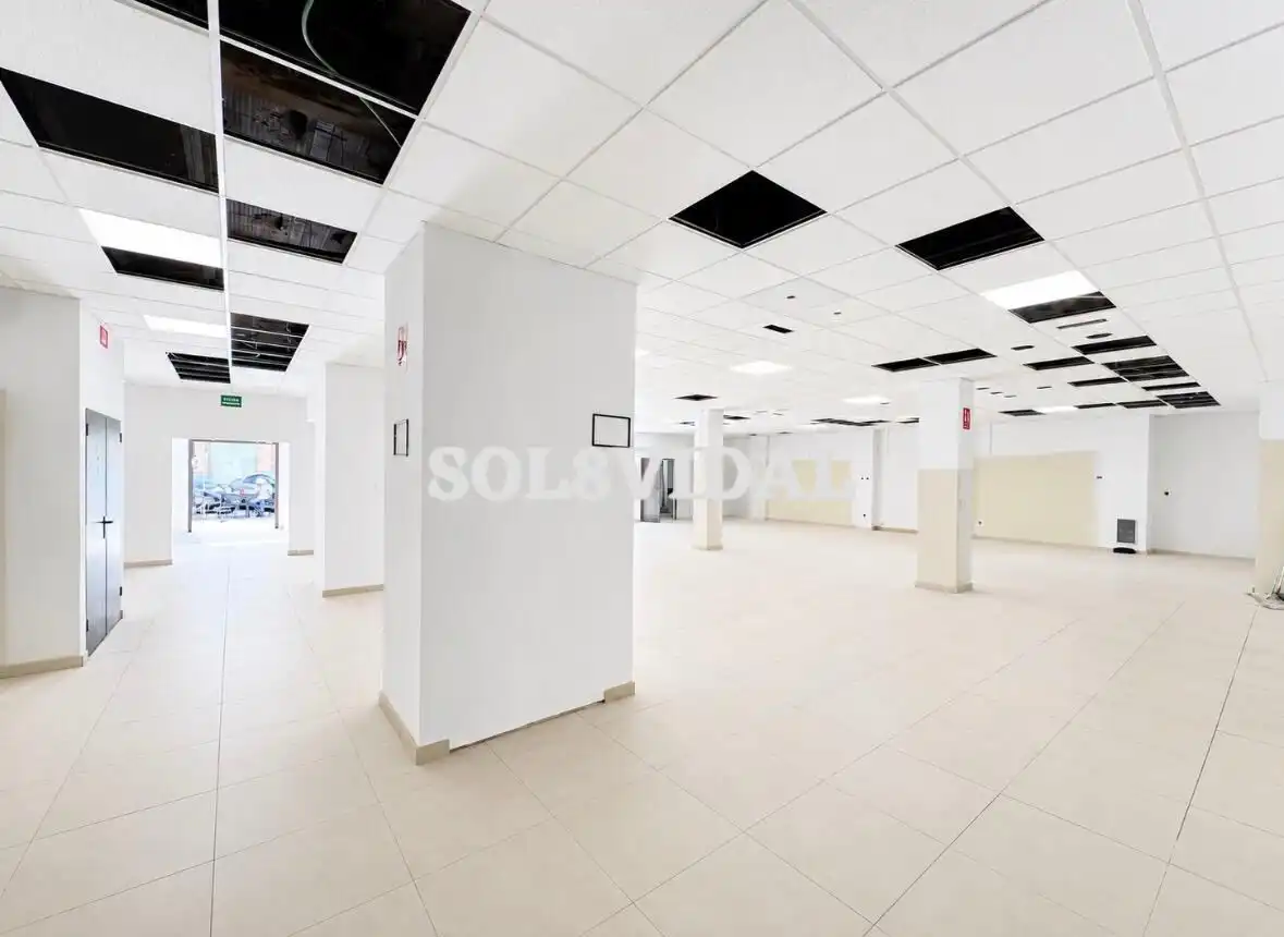 Local comercial de lloguer a Calle CALDERON DE LA BARCA, imagen 5