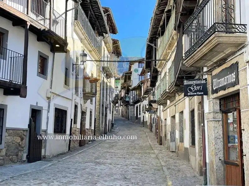 Außenansicht von Gebäude zum Verkauf in Candelario