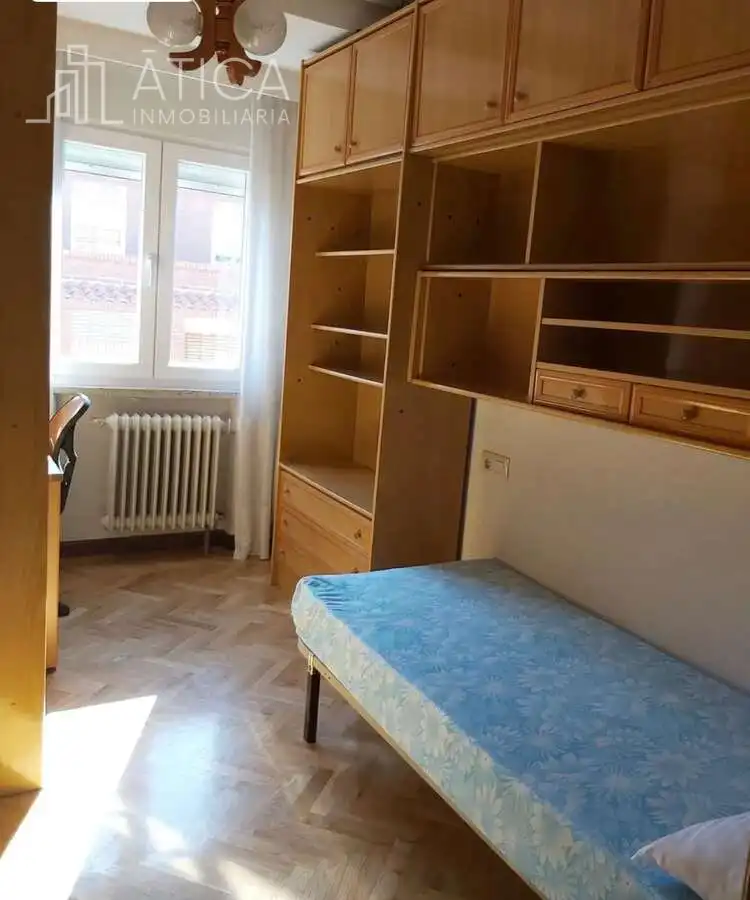 Bedroom of Flat for rent in San Bernardo - Carmelitas - Campus