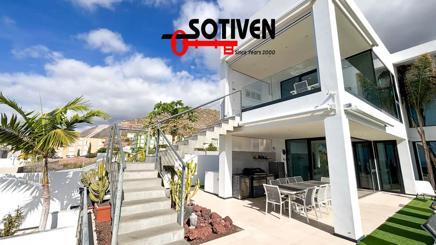 Vista exterior de Casa o chalet en venta en Adeje con Jardín privado, Terraza y Piscina