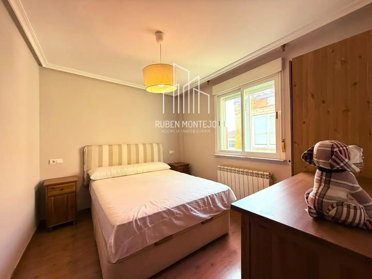 Schlafzimmer von Wohnung zur Miete in Villamayor mit Heizung, Terrasse und Möbliert