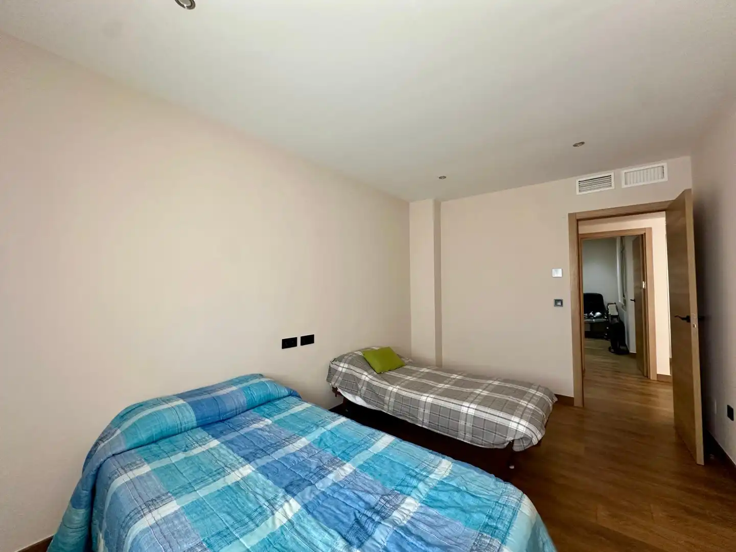 Bedroom of Flat for sale in Cartagena  with Air Conditioner, Terrace and Balcony