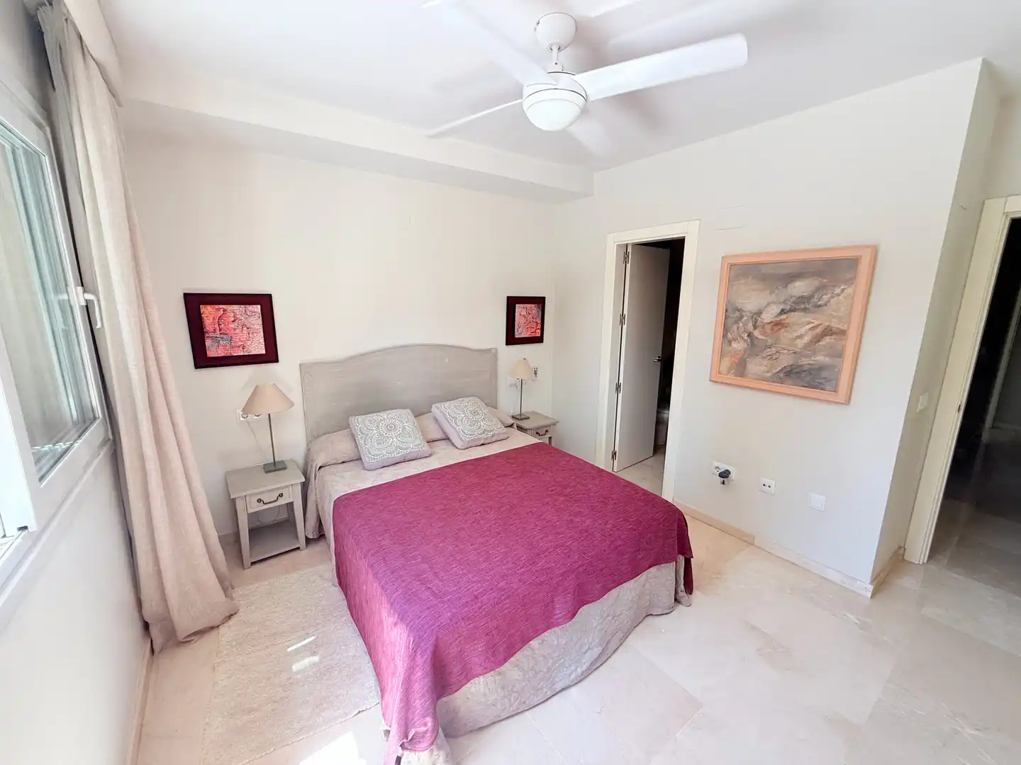 Dormitori de Casa adosada de lloguer en Marbella amb Terrassa, Piscina i Piscina comunitària