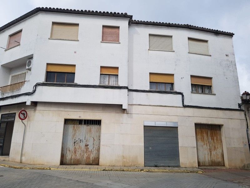 Vista exterior de Pis en venda en Montehermoso amb Jardí privat