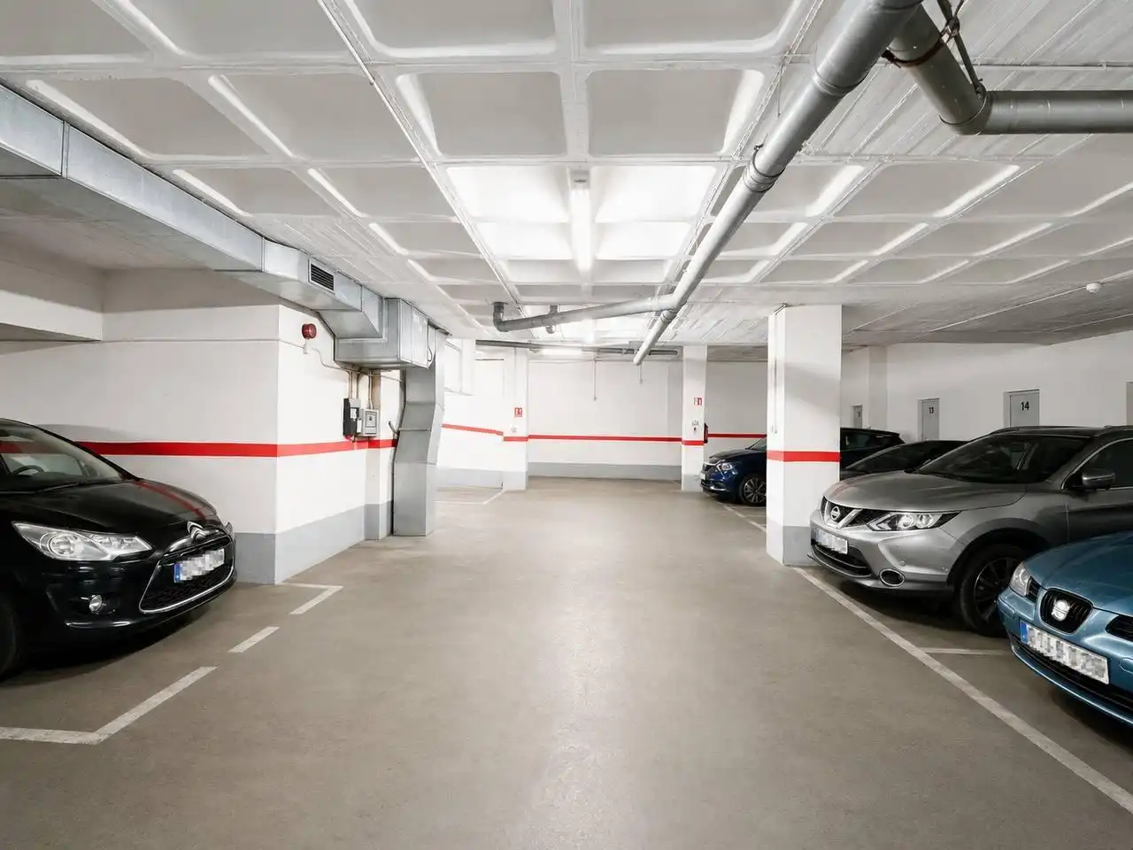 Parking of Flat for sale in Alicante / Alacant  with Air Conditioner, Heating and Terrace