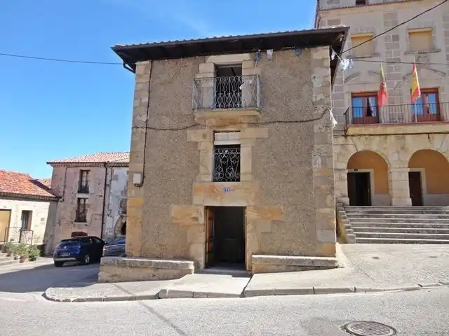 Vista exterior de Casa o chalet en venta en Huerta de Arriba con Calefacción, Trastero y Amueblado