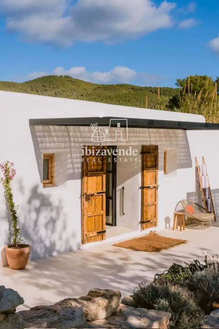Vista exterior de Casa o chalet de alquiler en Sant Joan de Labritja con Aire acondicionado, Calefacción y Jardín privado