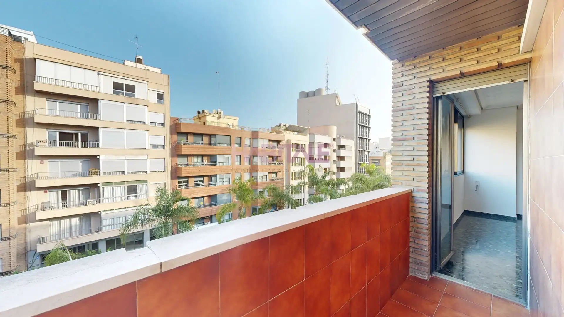 Exterior view of Flat for rent in Torrent
