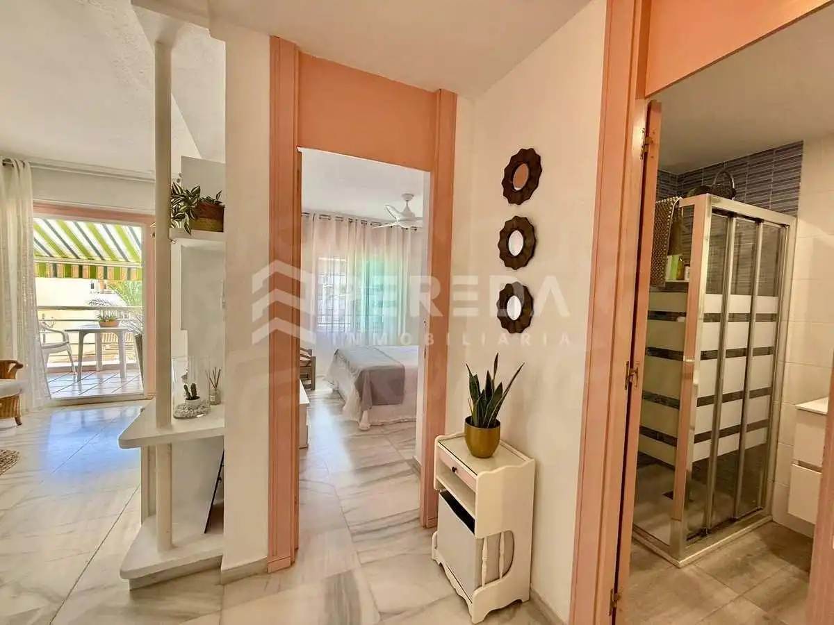 Apartamento en venta en Roquetas de Mar con Aire acondicionado, Terraza y Amueblado