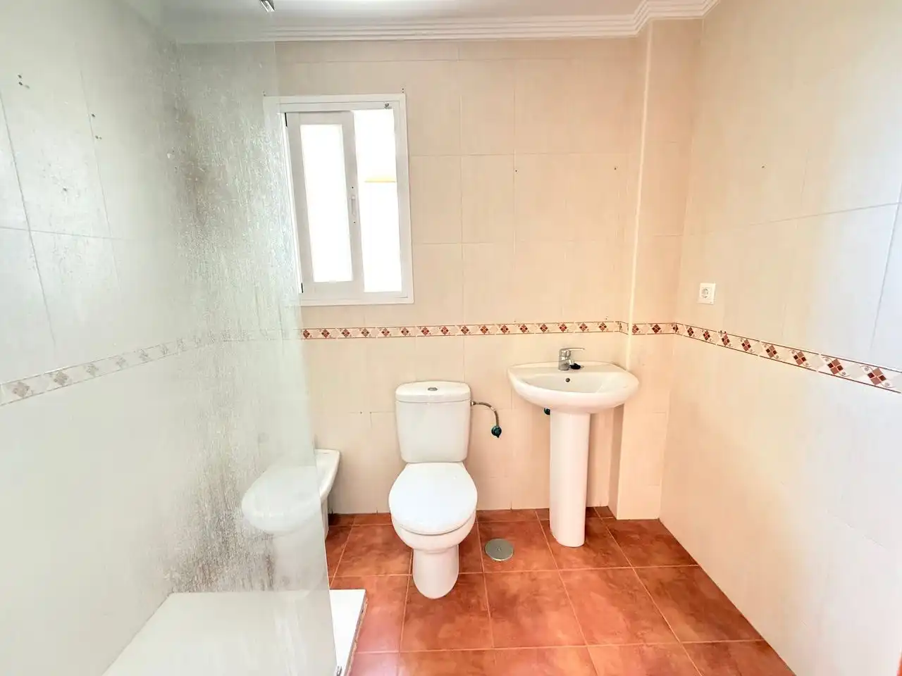 Bany de Dúplex en venda en Torrox amb Piscina comunitària