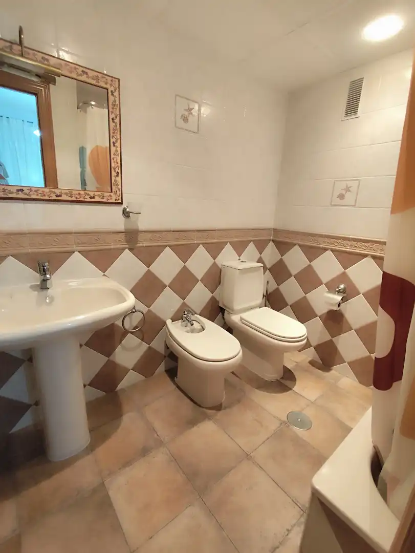 Baño de Apartamento en venta en Benalmádena con Aire acondicionado, Terraza y Trastero