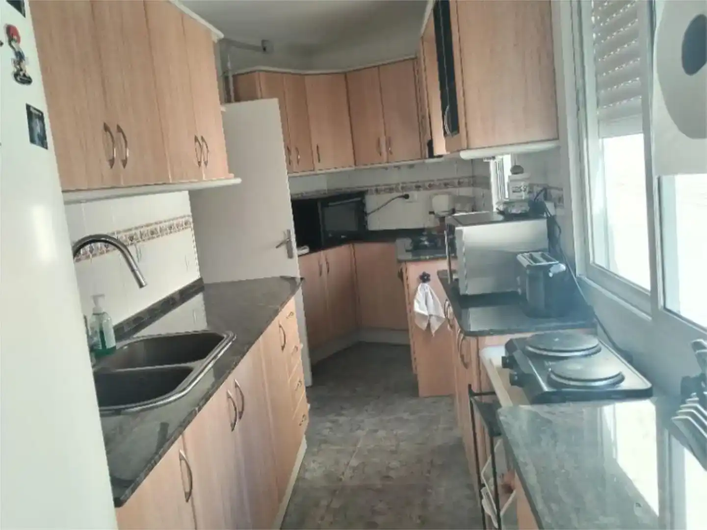 Cocina de Piso para compartir en Tarragona con Amueblado, Horno y Lavadora