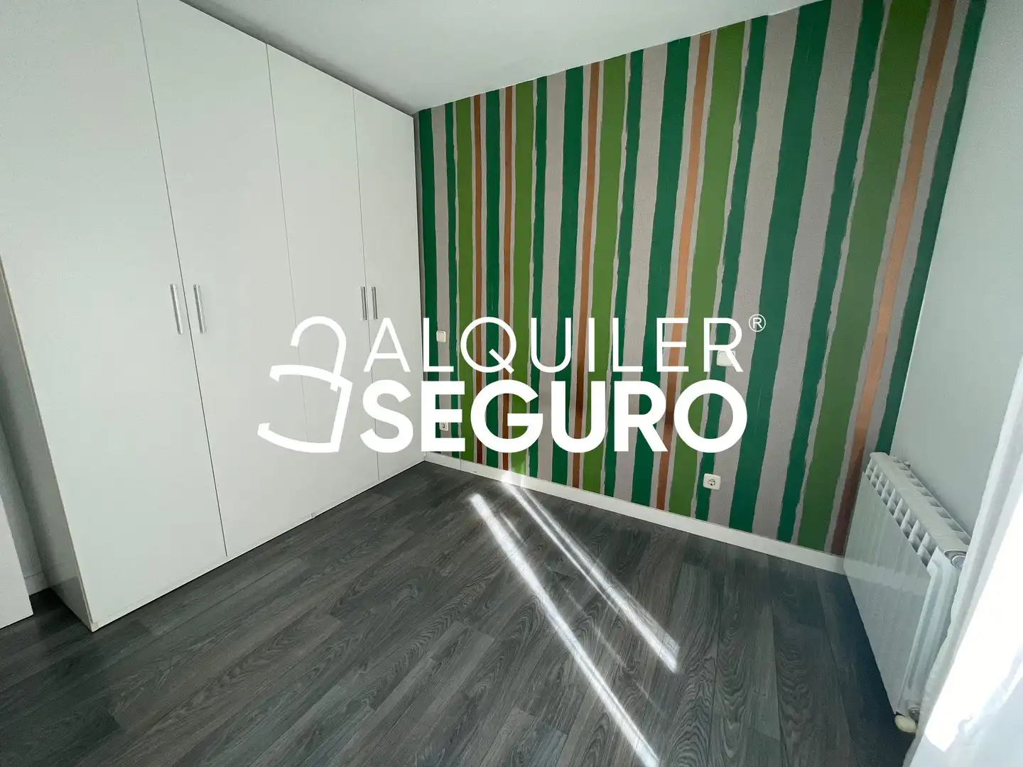 Bedroom of Flat for rent in Madrid  with Air Conditioner and Heating