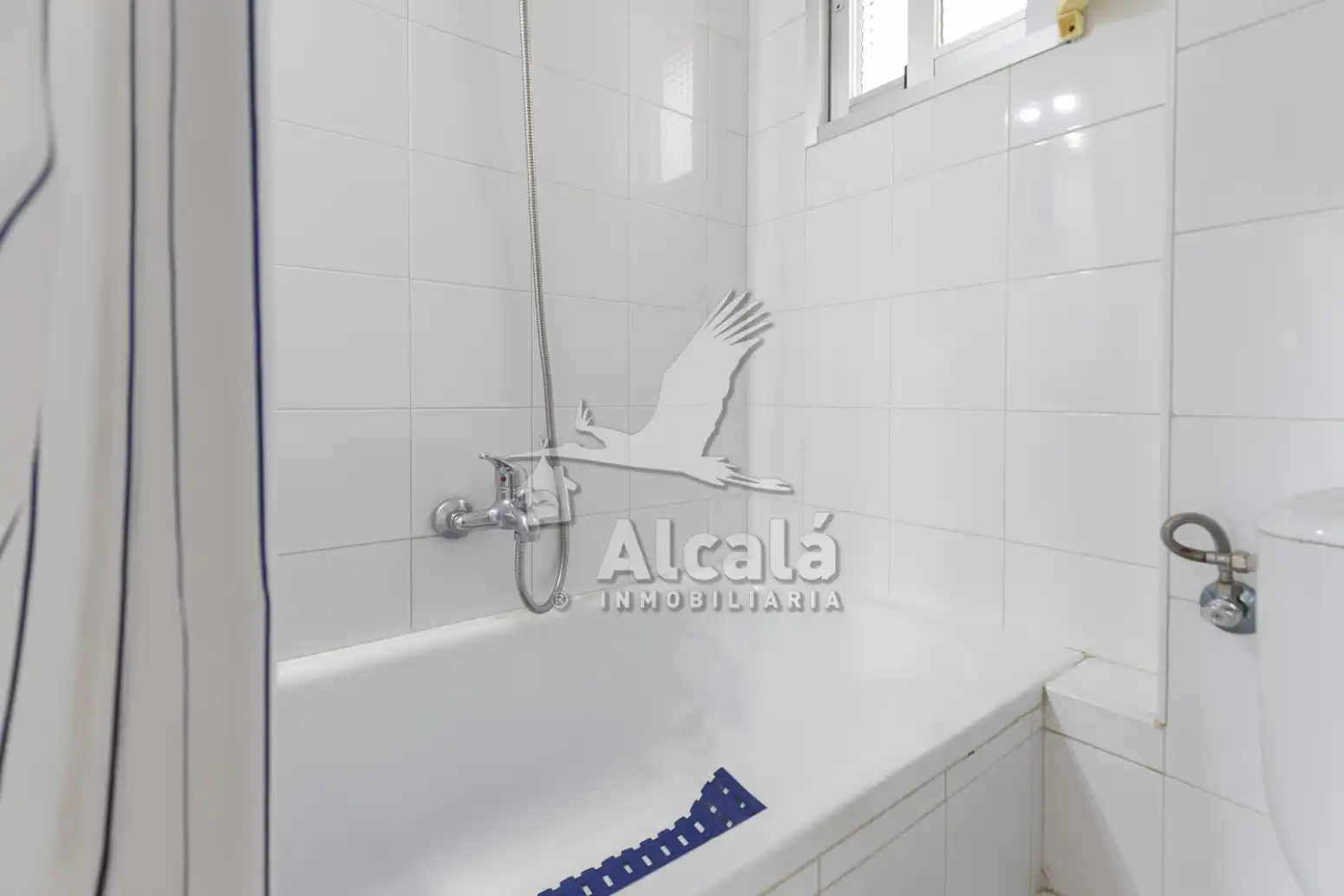 Bathroom of Flat for sale in Alcalá de Henares  with Heating and Terrace