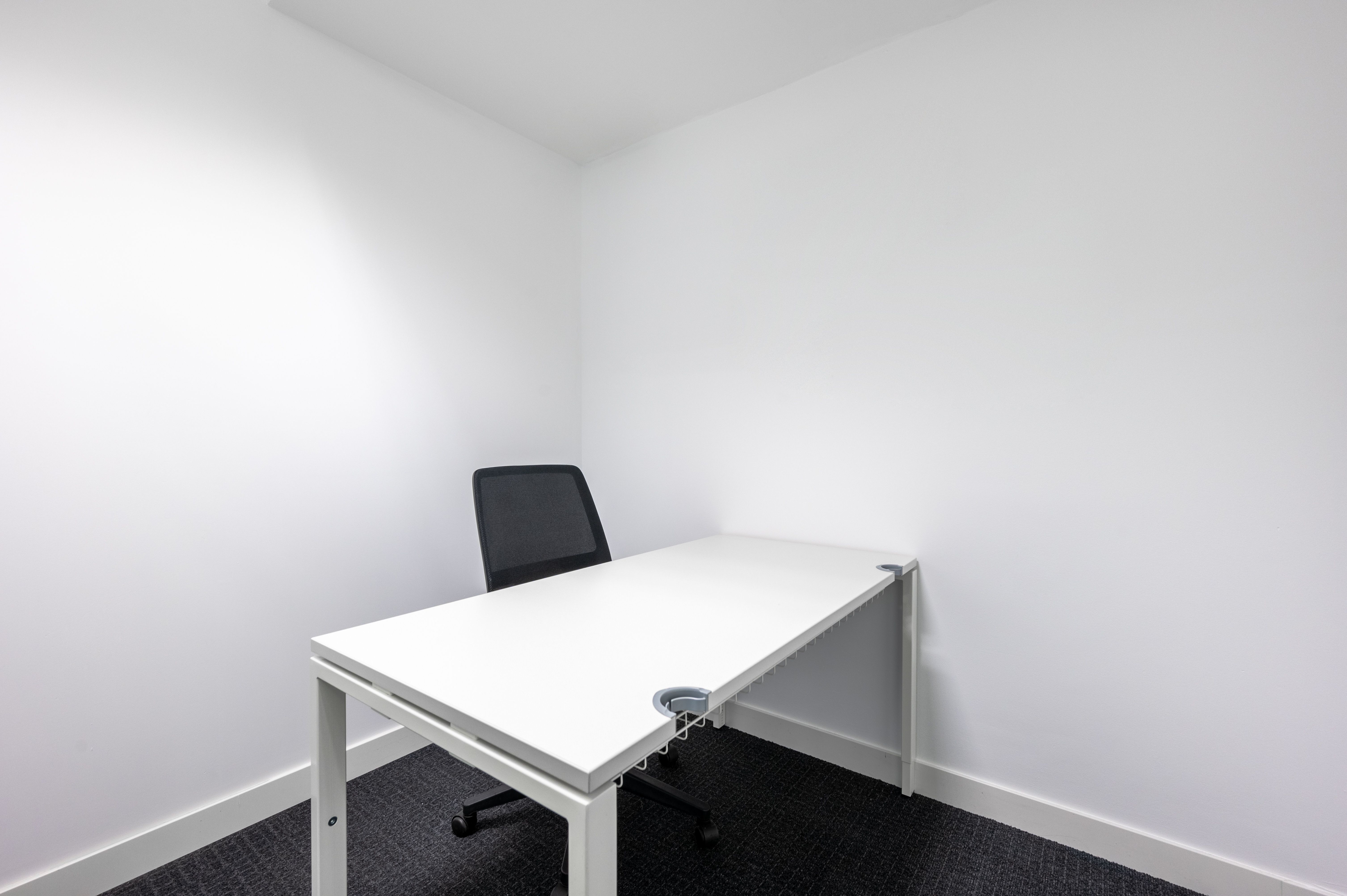 Office to rent in  Madrid Capital  with Air Conditioner, Heating and Furnished