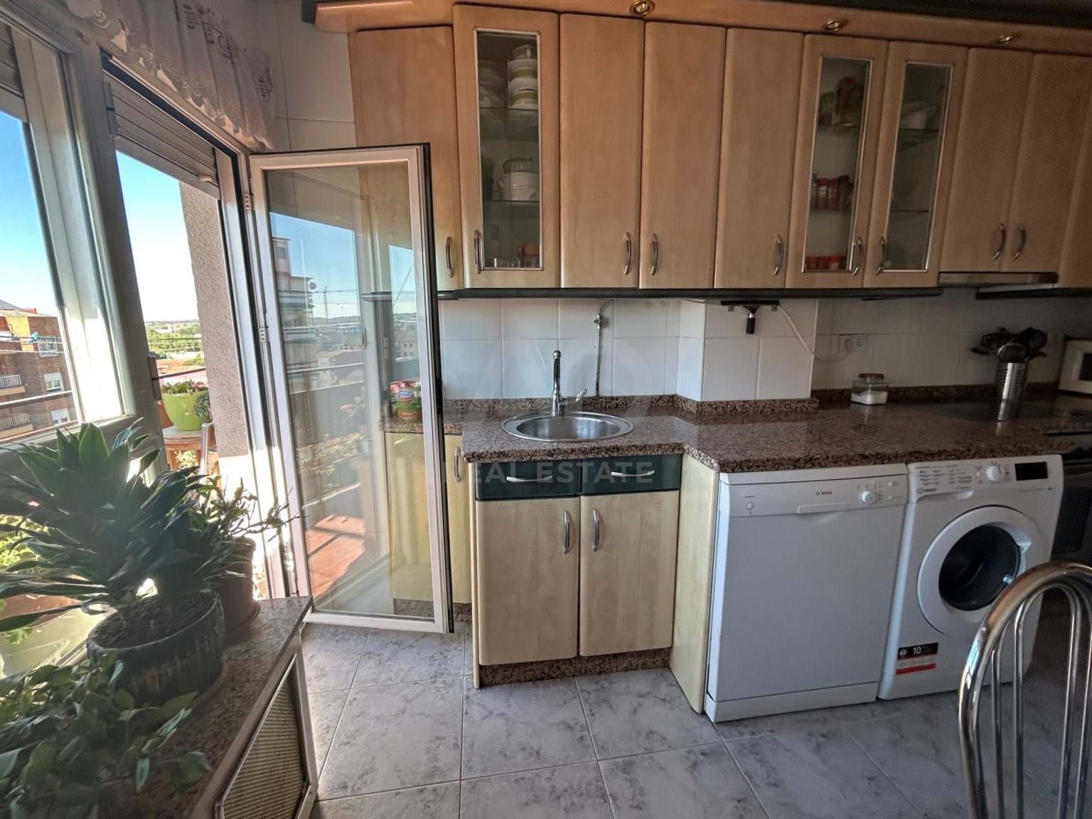 Kitchen of Flat for sale in León Capital   with Heating and Terrace