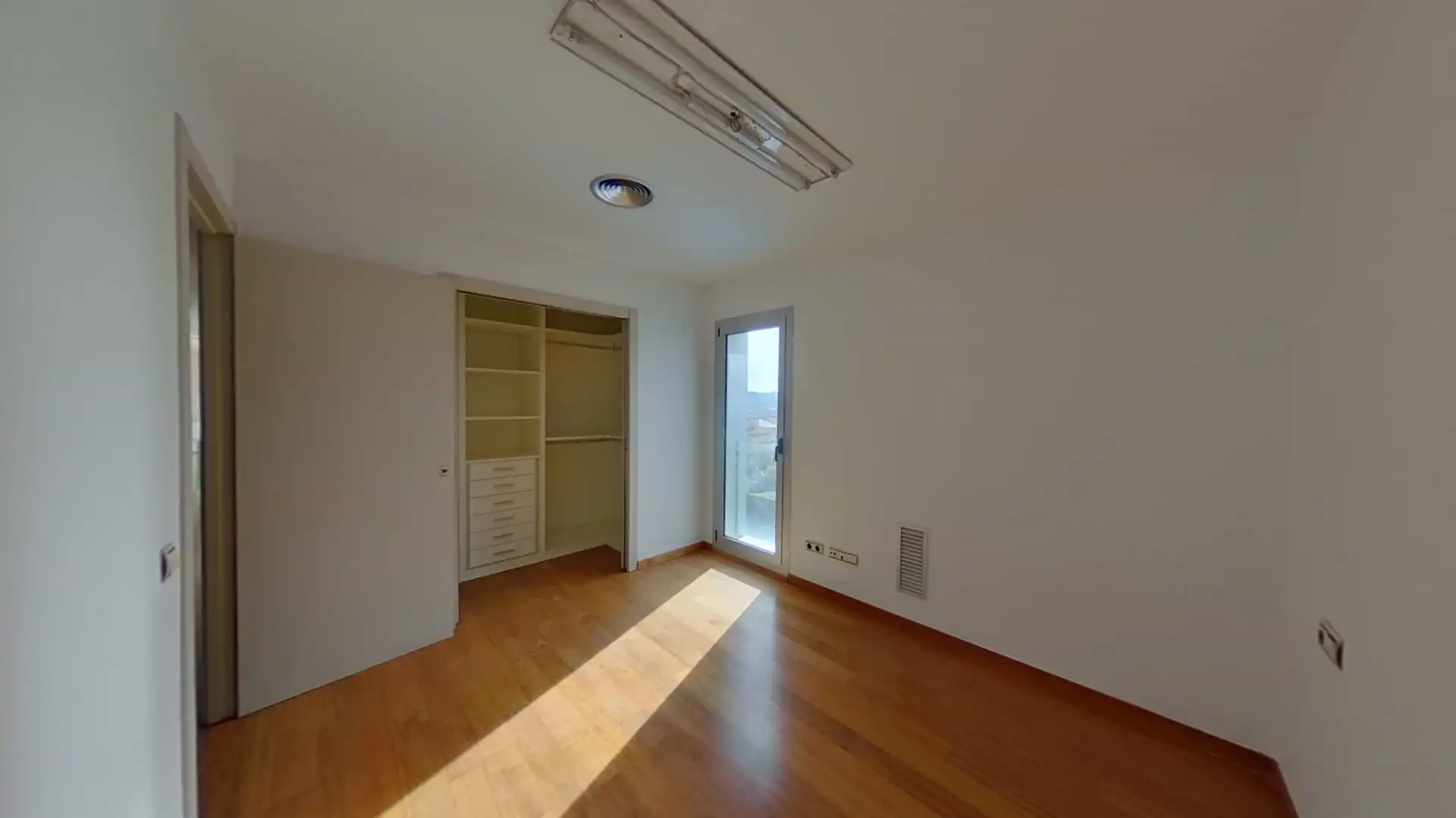 Habitación de Casa o chalet en venta en Canovelles con Jardín privado, Parquet y Terraza
