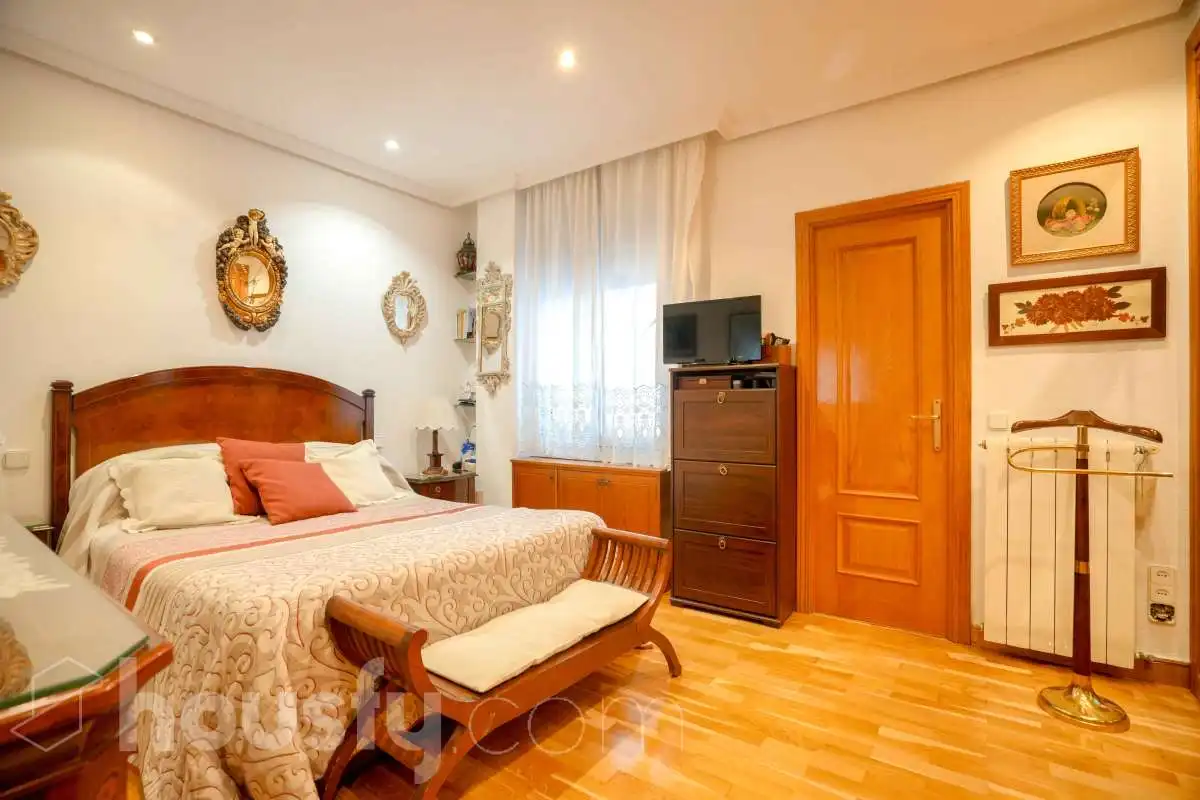 Habitación de Ático en venta en Madrid con Aire acondicionado, Calefacción y Parquet