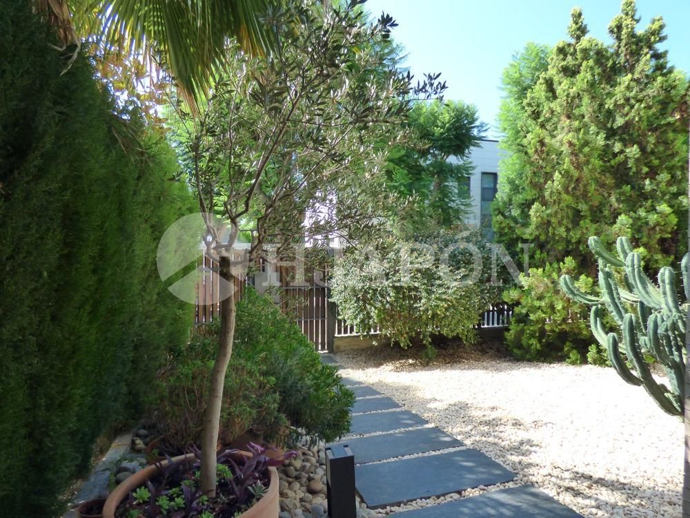 Garden of Single-family semi-detached for sale in Premià de Mar  with Air Conditioner, Heating and Private garden