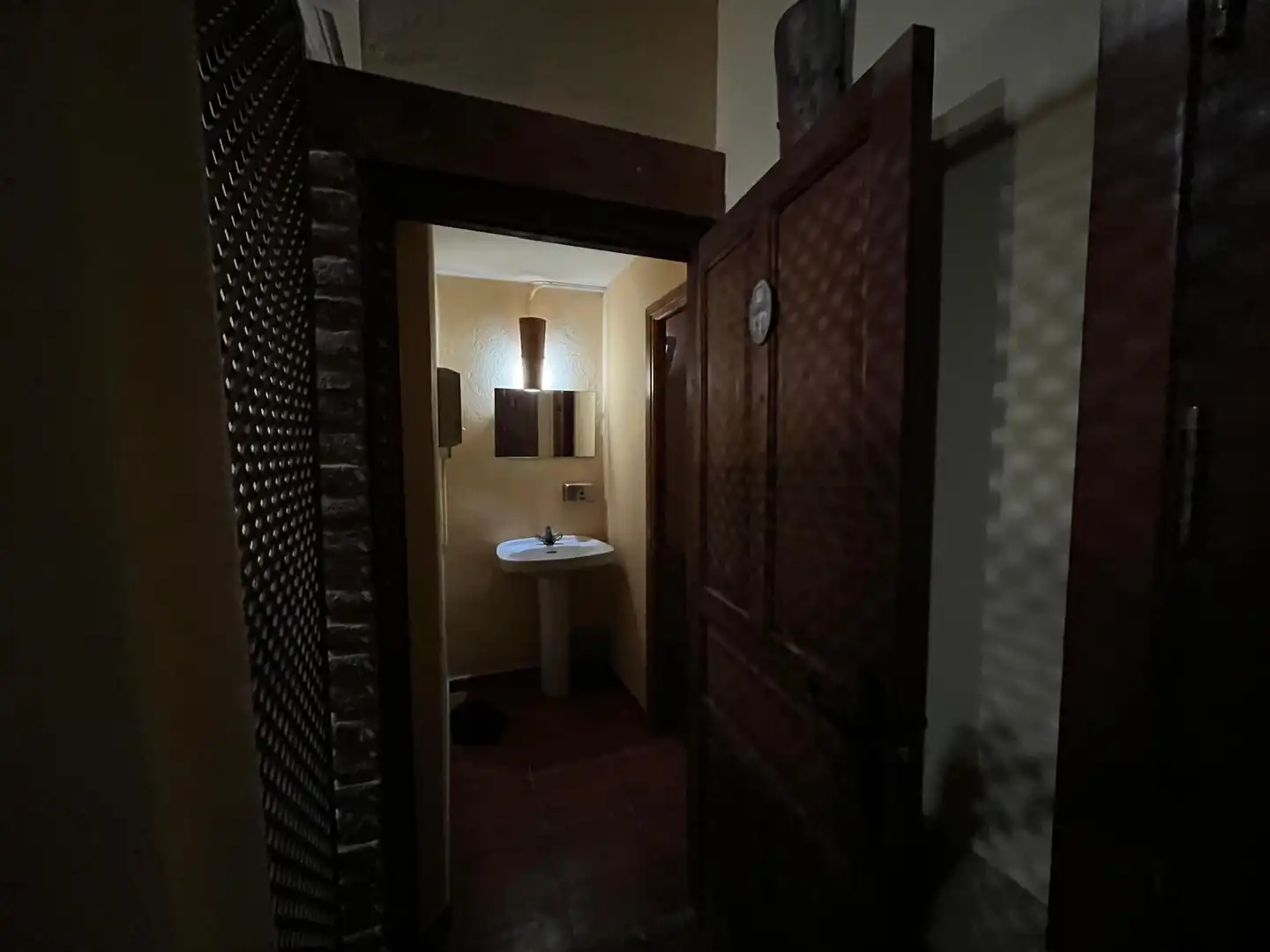 Baño de Local en venta en Santibáñez de Valcorba con Amueblado