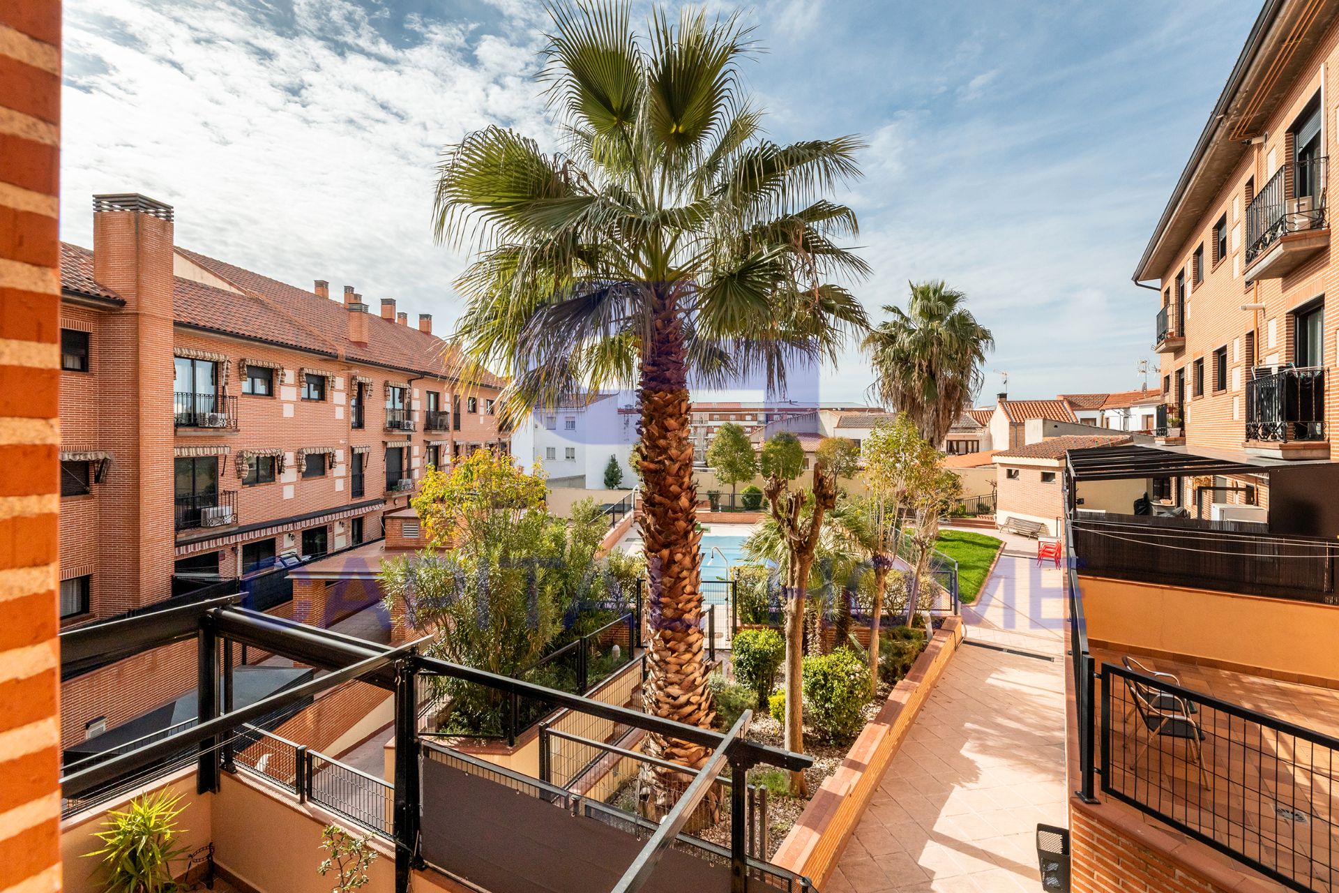 Außenansicht von Wohnung zum Verkauf in Navalcarnero mit Klimaanlage, Heizung und Parkett