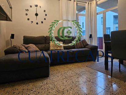 Living room of Flat for sale in  Barcelona Capital  with Air Conditioner, Furnished and Oven