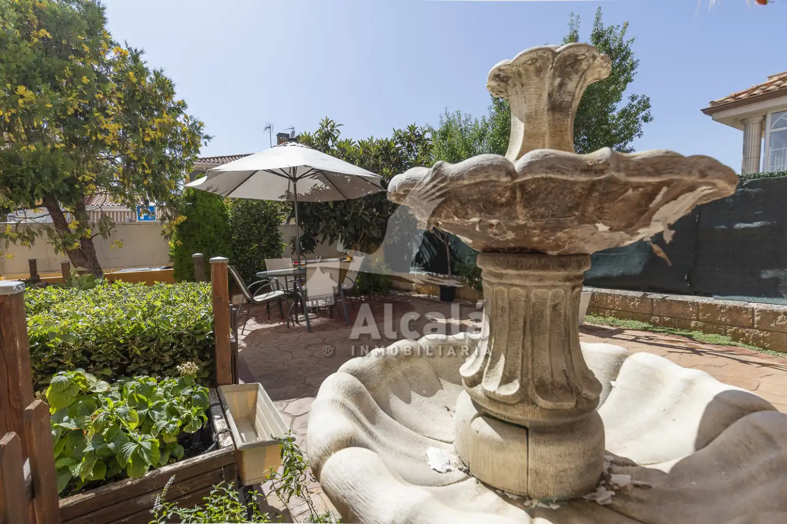 Casa aparellada amb piscina en venda a Torrejón del Rey, imagen 68