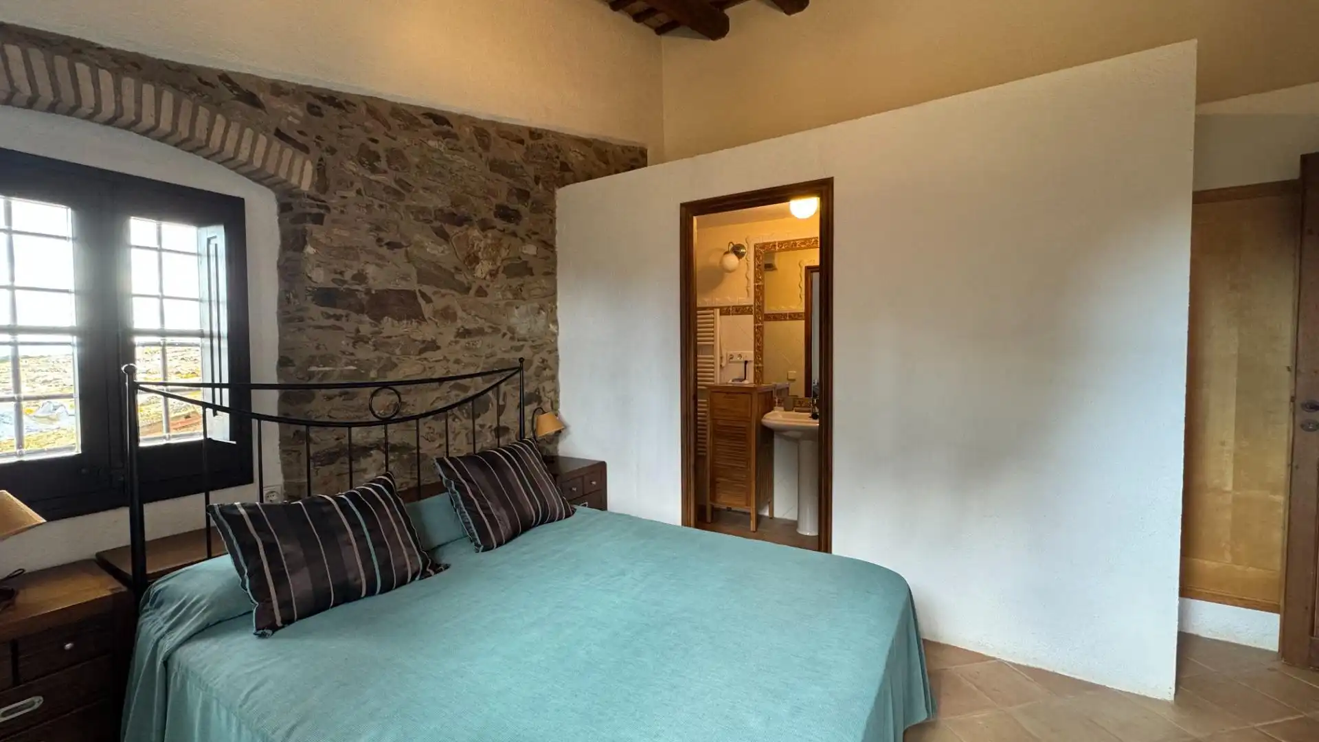 Habitación de Casa o chalet en venta en Llambilles con Calefacción, Jardín privado y Terraza