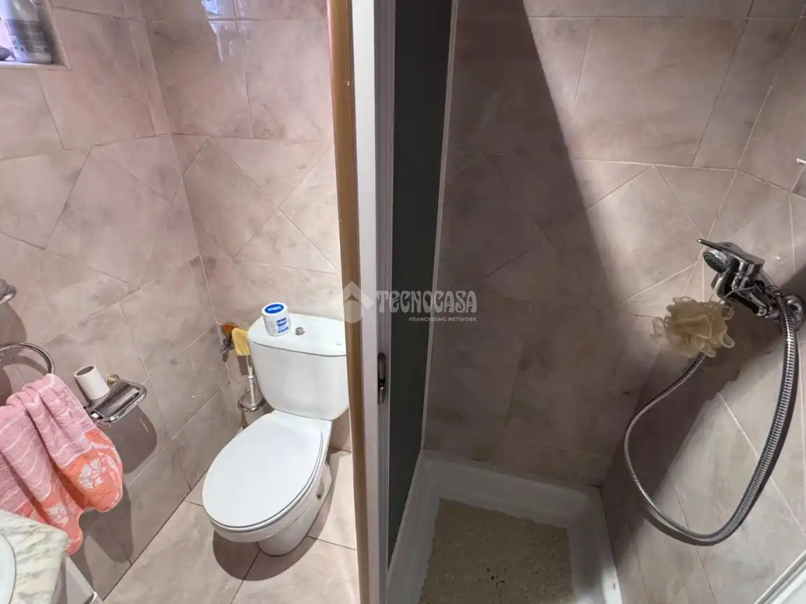 Badezimmer von Gebäude zum Verkauf in Villaquilambre