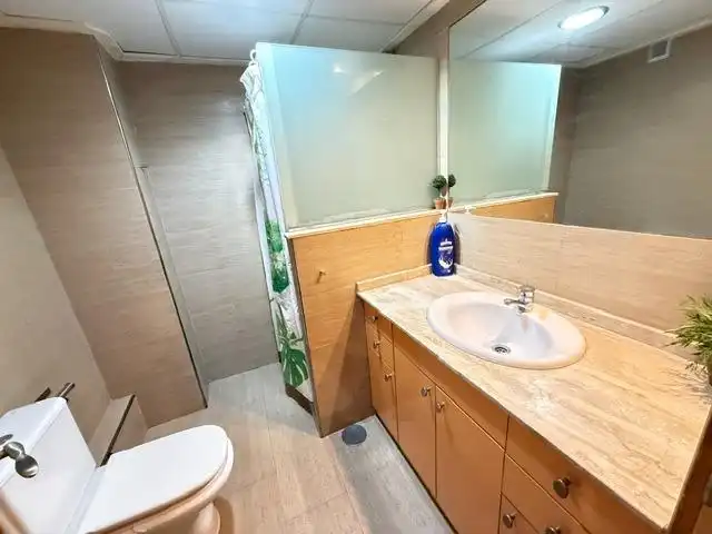 Bathroom of Flat for sale in Murcia  with Air Conditioner and Storage room