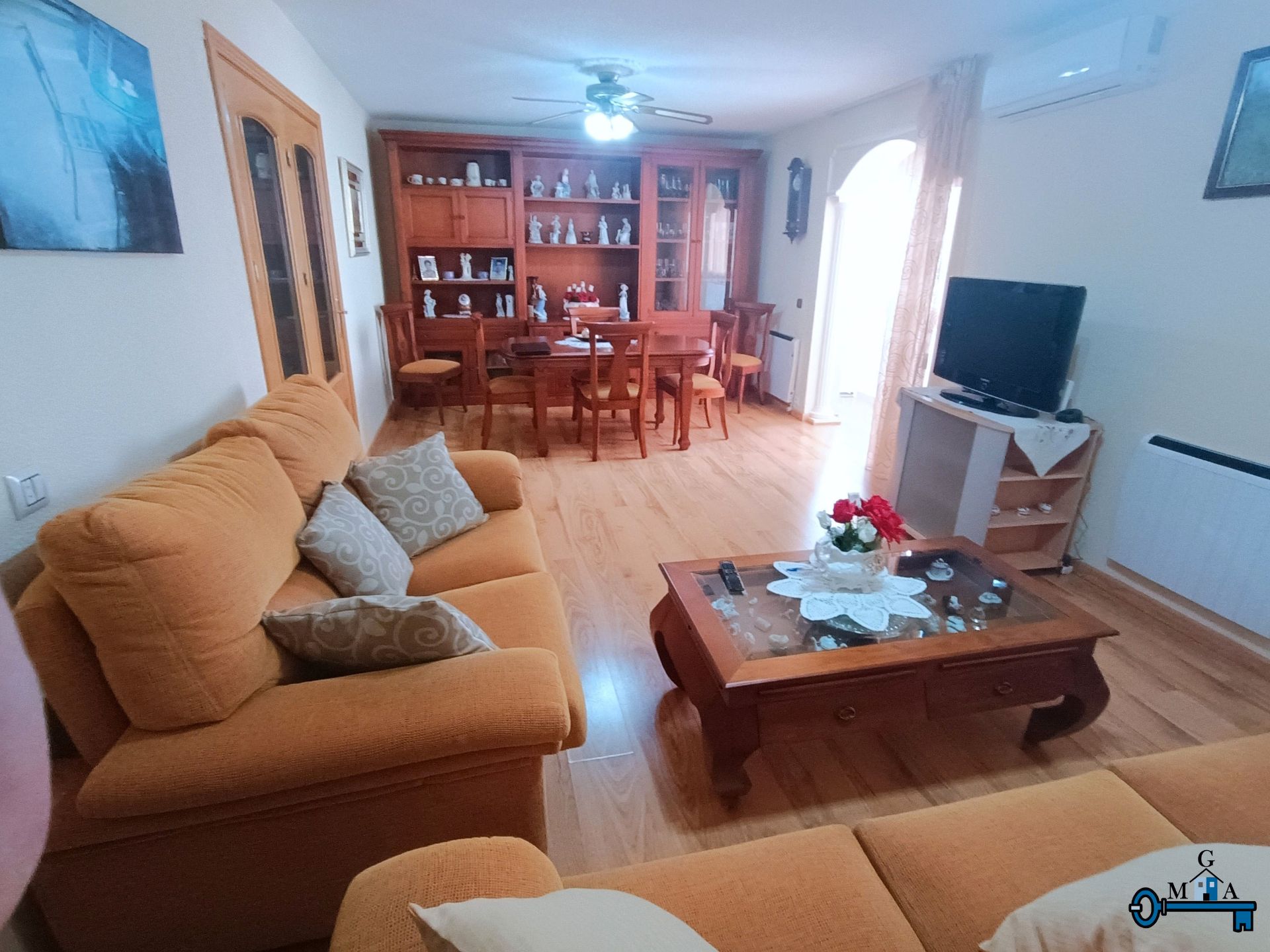Sala d'estar de Pis en venda en Fuenlabrada amb Aire condicionat, Calefacció i Parquet