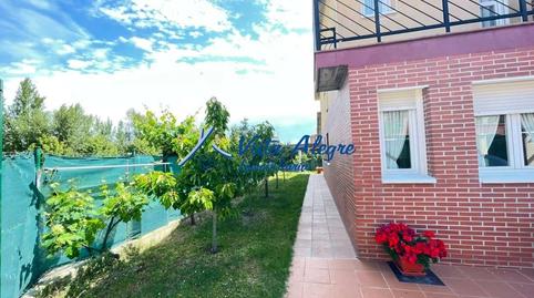 Foto 5 de Casa adosada en venda a Calle Peña Gembres, Anguciana, La Rioja