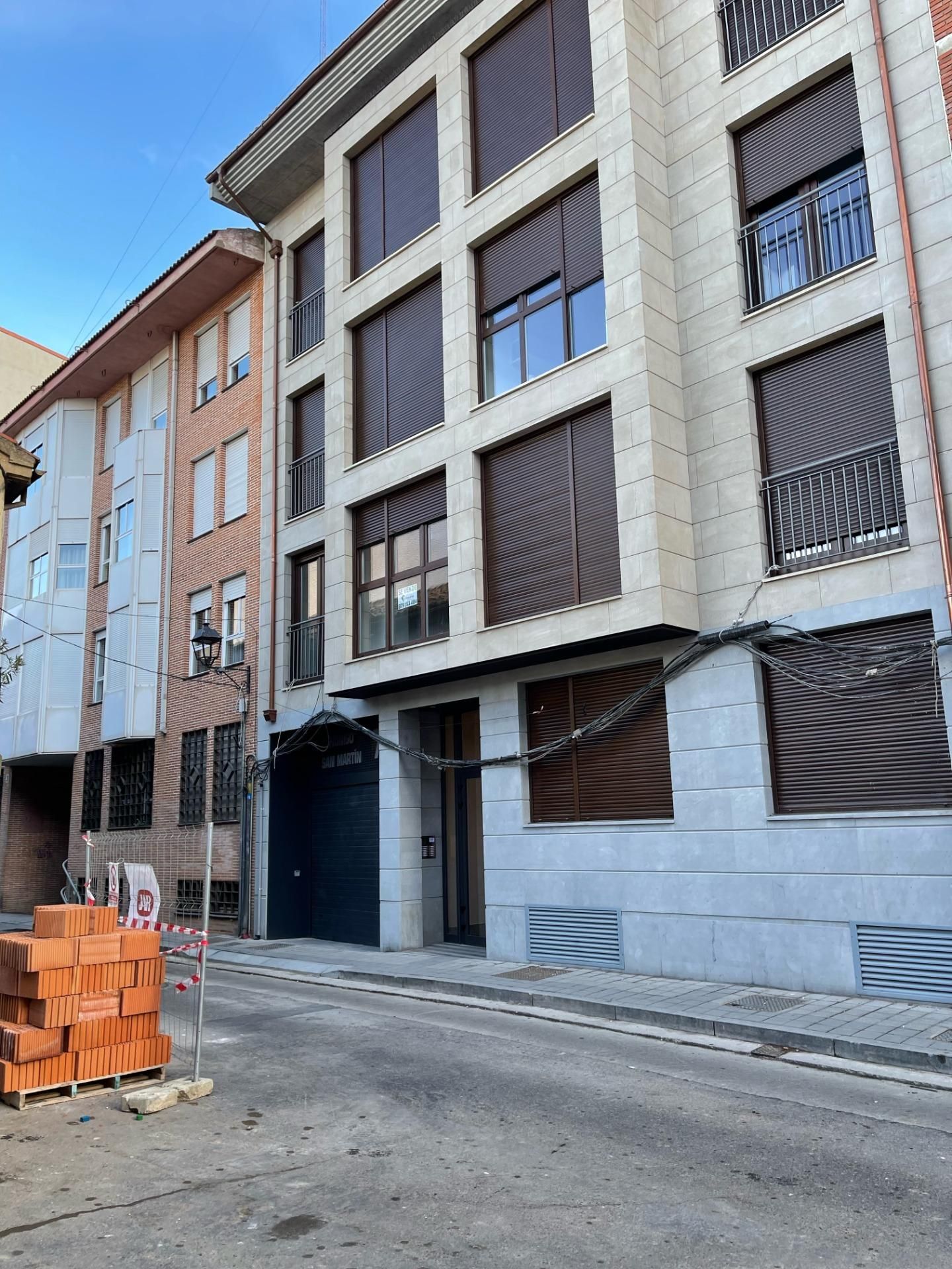 Vista exterior de Estudi de lloguer en Palencia Capital amb Calefacció, Parquet i Moblat