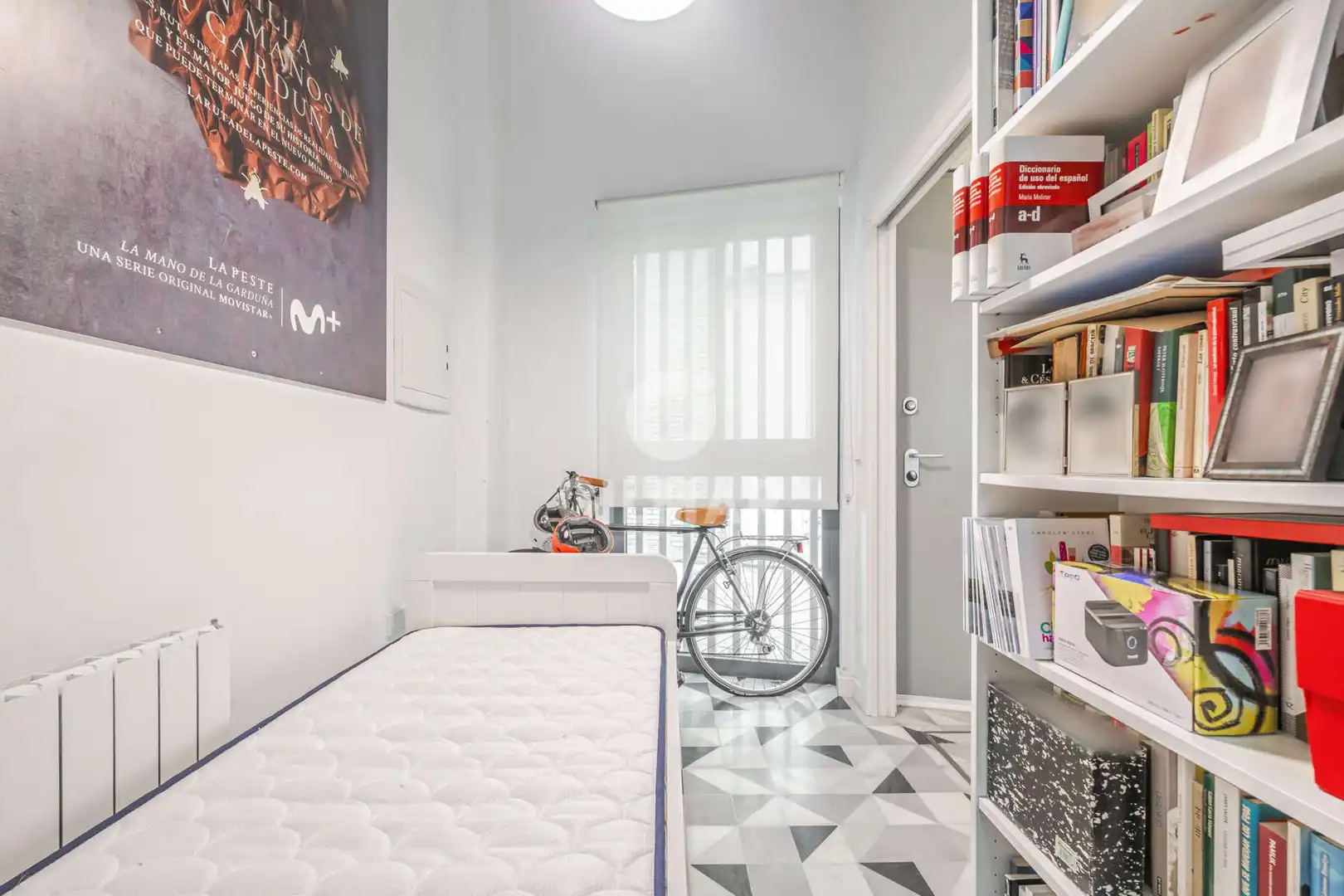 Habitación de Casa adosada en venta en Sevilla con Calefacción y Piscina