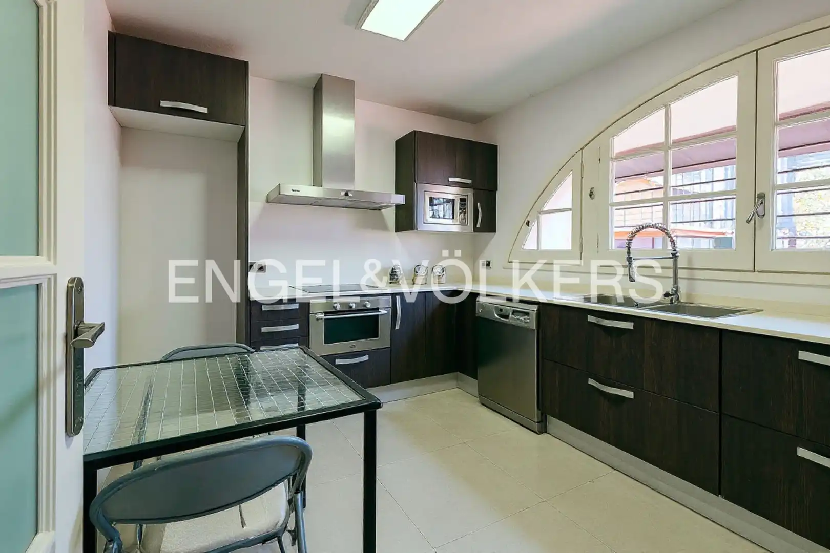 Cocina de Casa o chalet de alquiler en Esplugues de Llobregat con Aire acondicionado, Calefacción y Jardín privado