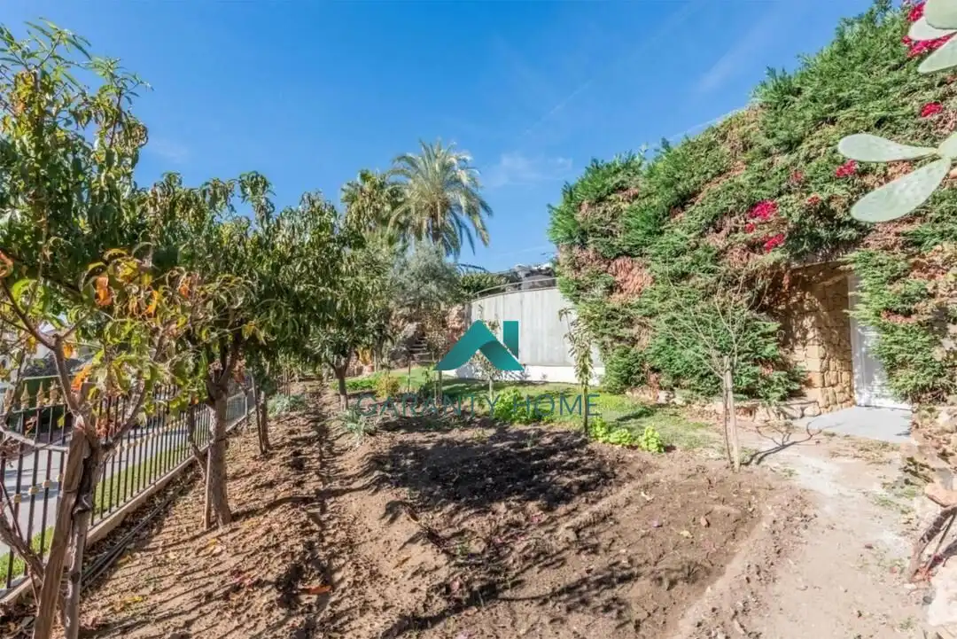 Jardí de Casa o xalet en venda en Marbella amb Aire condicionat, Calefacció i Jardí privat
