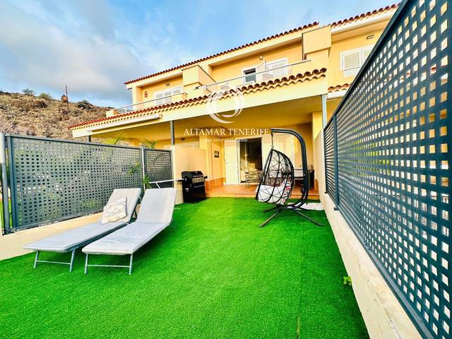 Casa adosada en Venta en Puerto de Santiago
