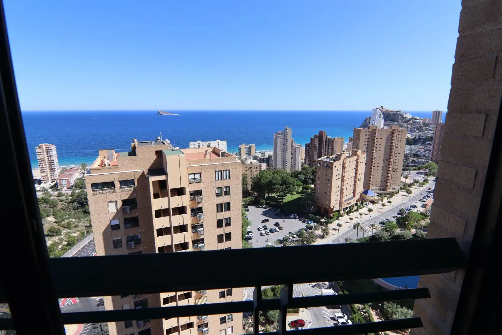 Vista exterior de Piso en venta en Benidorm con Aire acondicionado, Terraza y Amueblado
