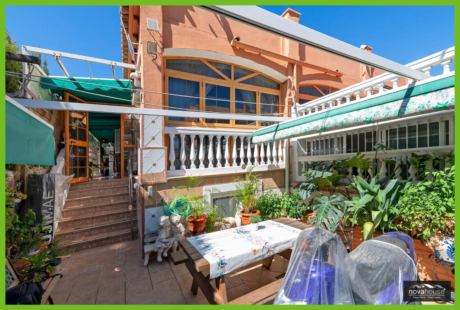 Terraza de Casa o chalet en venta en Torremolinos con Aire acondicionado, Jardín privado y Trastero
