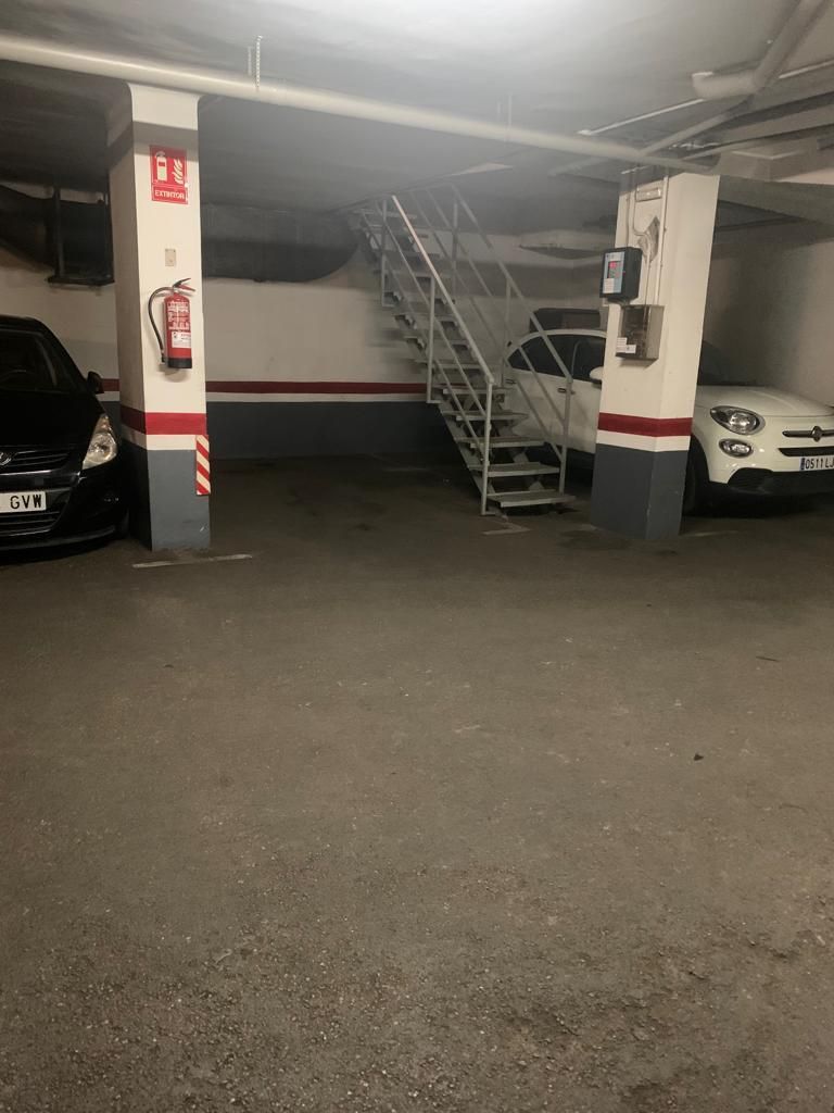 Aparcament de Garatge en venda en L'Hospitalet de Llobregat