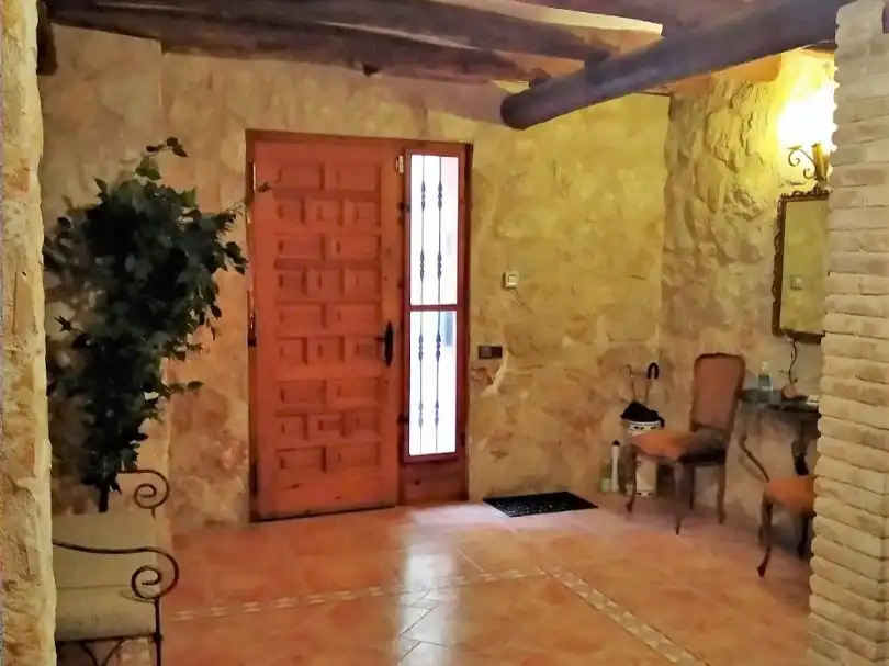 Casa rústica con jardín en venta en perello 6, imagen 3