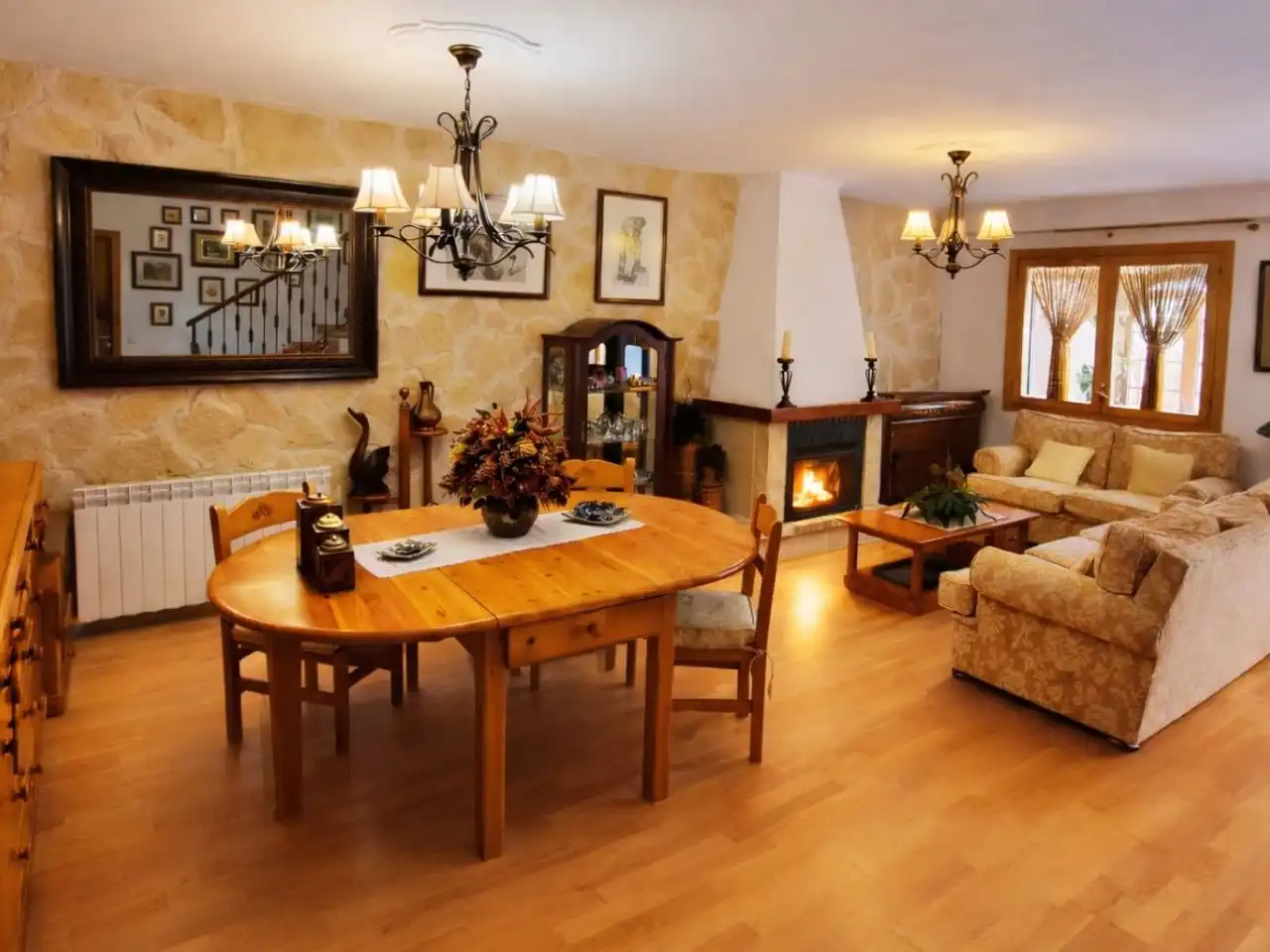 Semi-detached house with pool for sale in Carrer del Turc 17, imagen 4