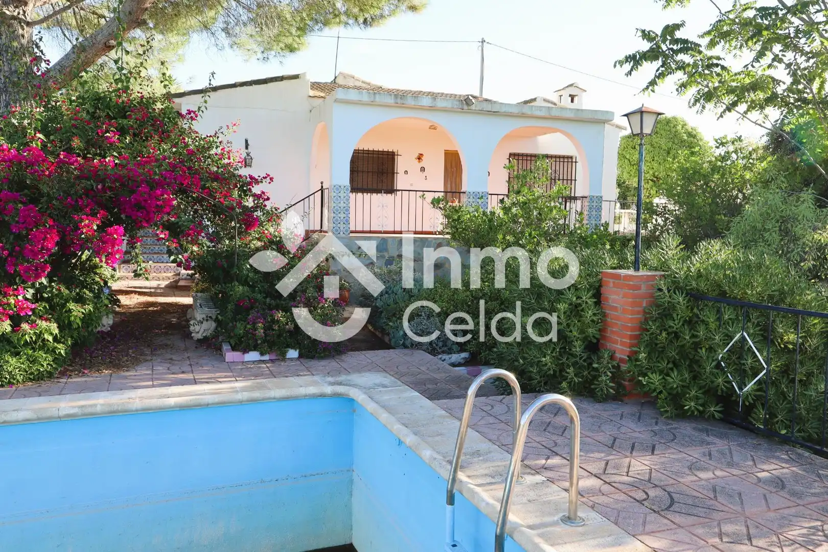 Villa avec piscine à vendre à FUENTE LA VIRGEN 21