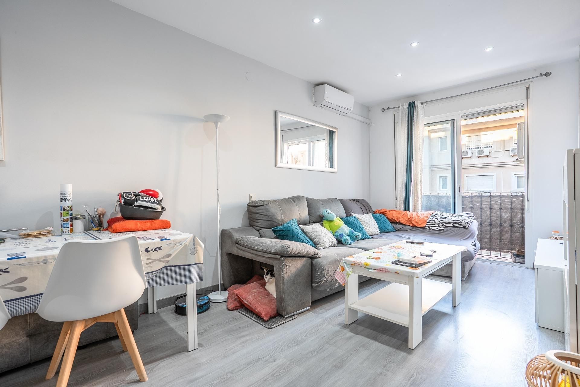 Living room of Flat for sale in Huércal de Almería  with Air Conditioner, Parquet flooring and Community pool