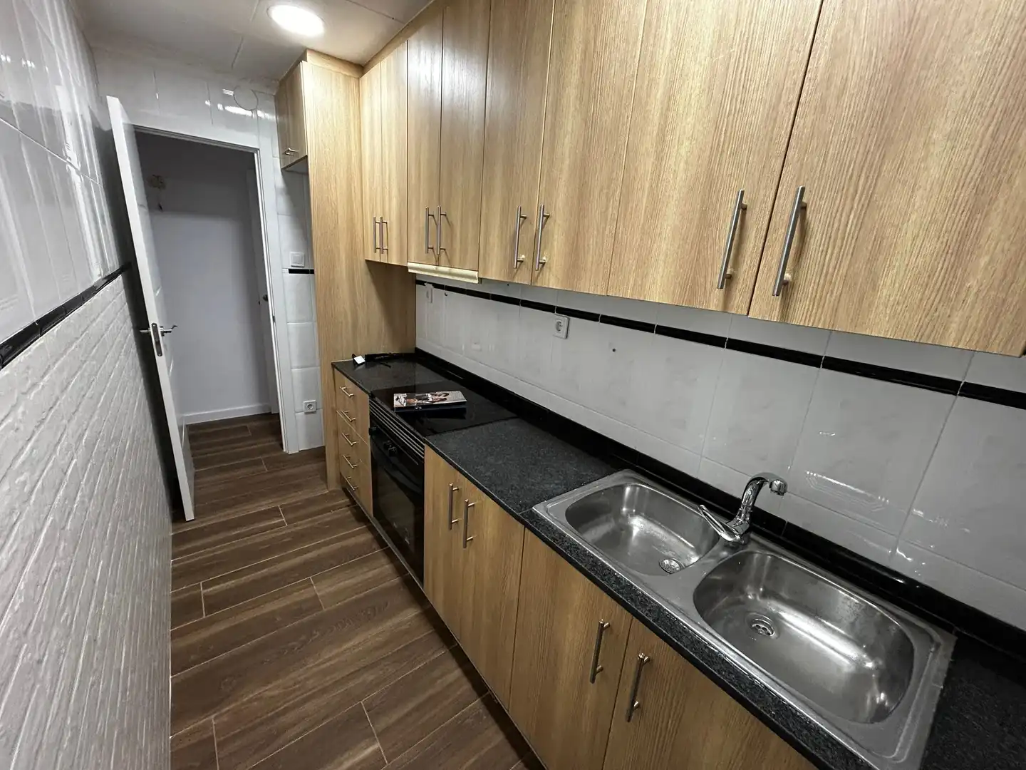 Cuina de Planta baixa en venda en Cornellà de Llobregat