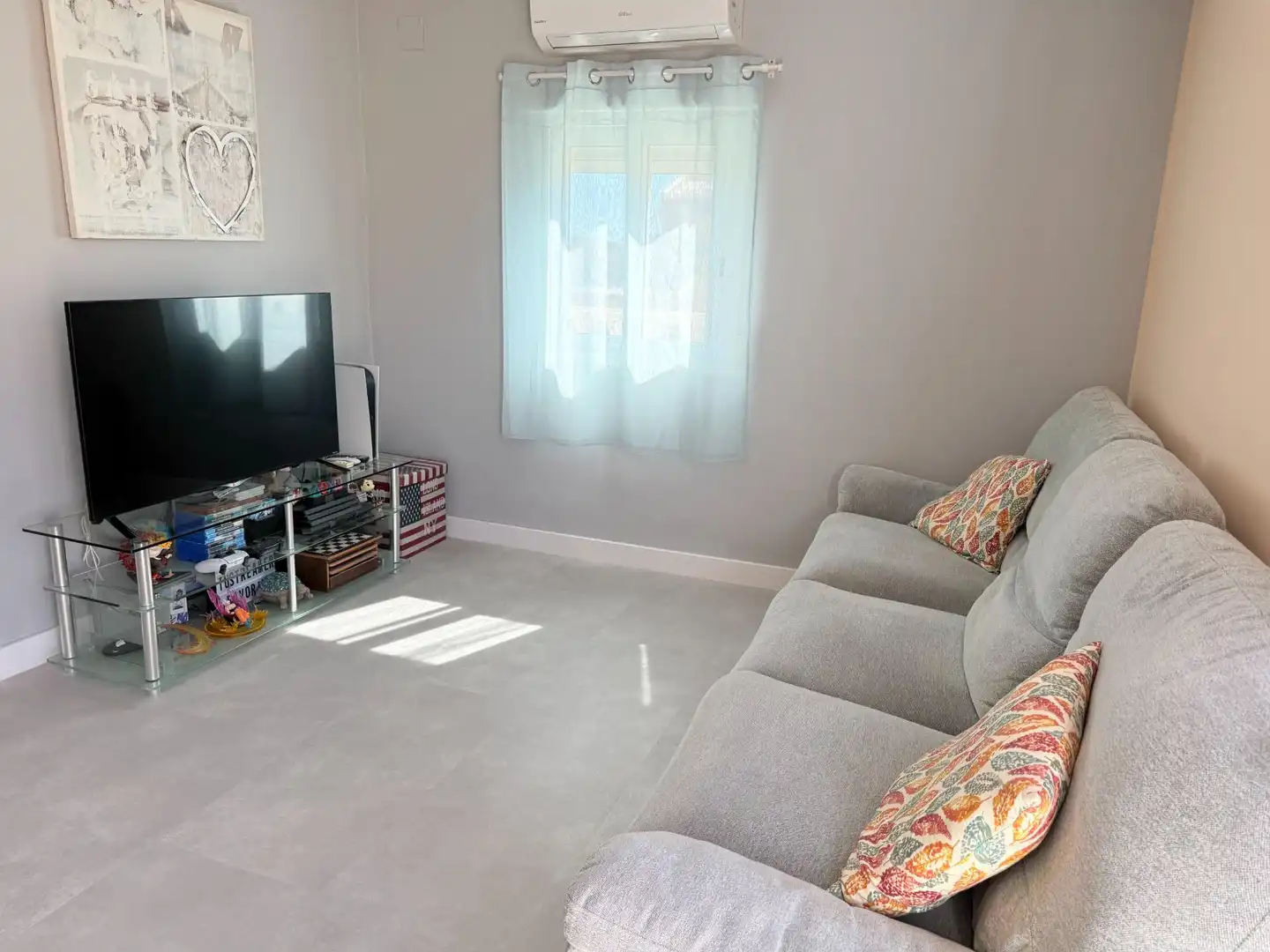 Sala d'estar de Casa o xalet en venda en Monforte del Cid amb Aire condicionat, Calefacció i Jardí privat