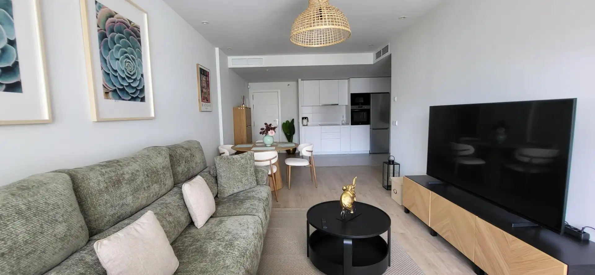 Sala d'estar de Apartament de lloguer en Marbella amb Aire condicionat, Calefacció i Terrassa