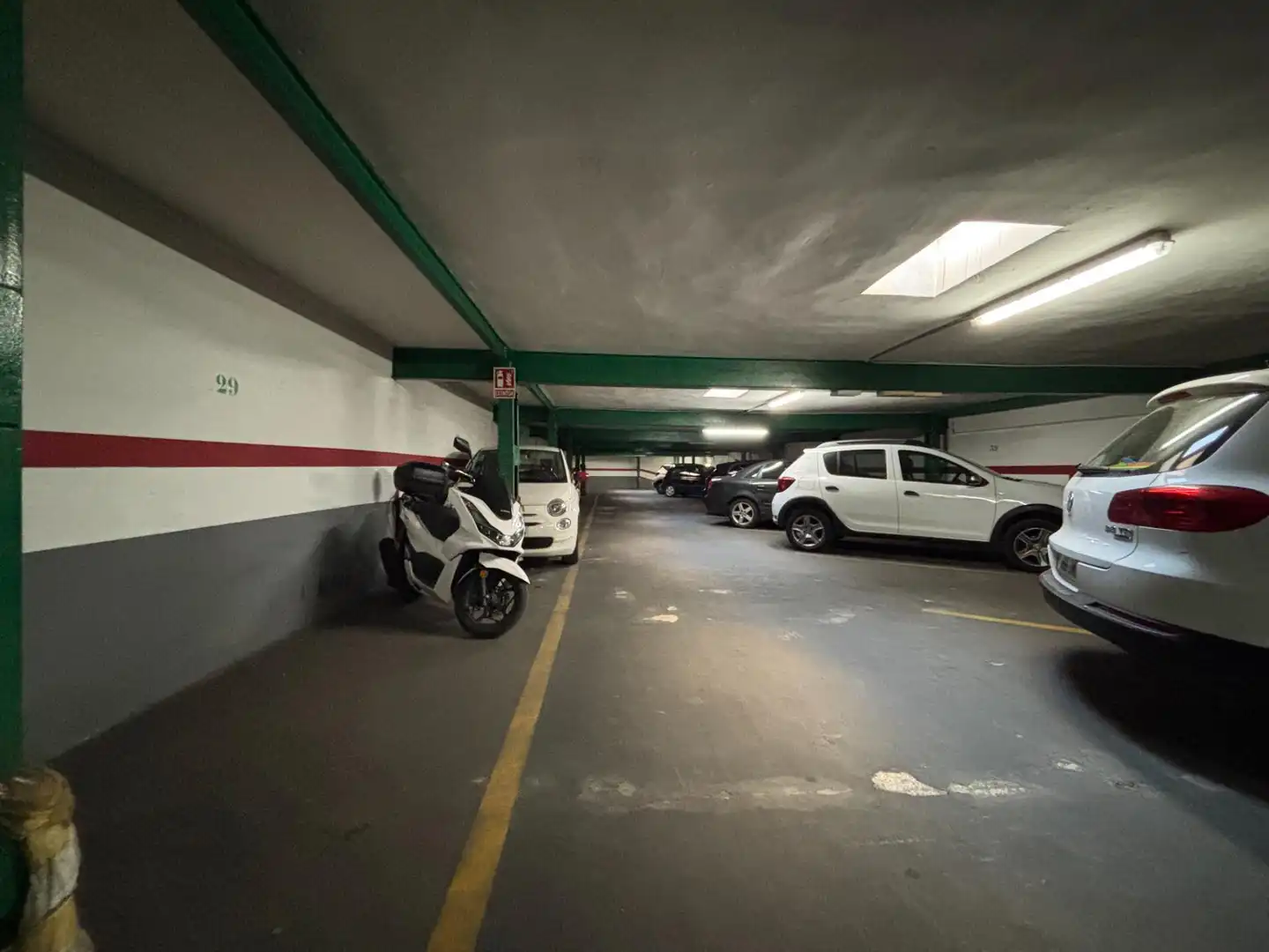 Aparcament de Garatge en venda en Camins al Grau