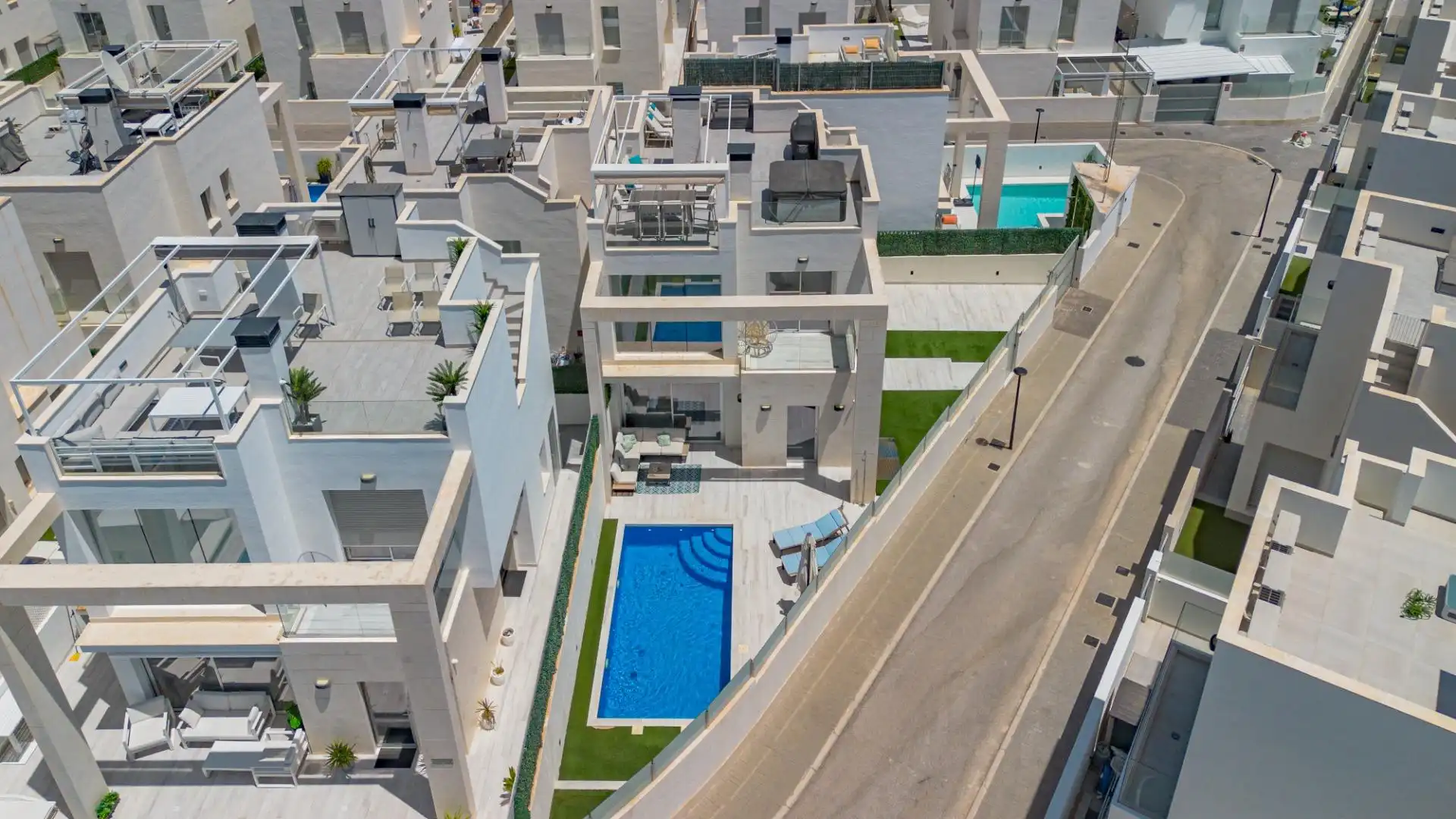 Chalet con terraza en venta en Calle Cabo de Palos, imagen 50